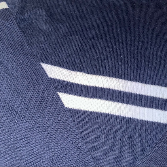 Brandy Melville | OSFA Navy and White Striped Sweater - Picture 4 of 4